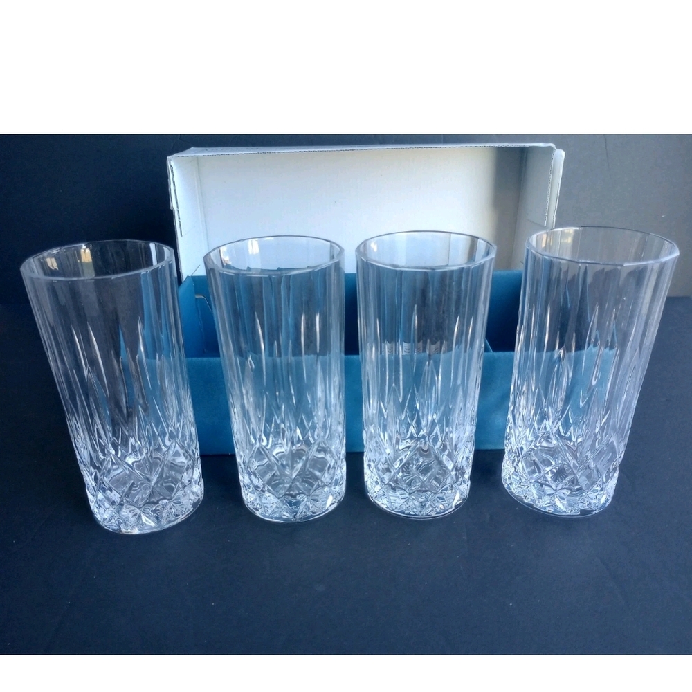 Vintage Oneida Capri Collection Antonio 24%Lead Crystal Set of 4.  5 3/4"Tall